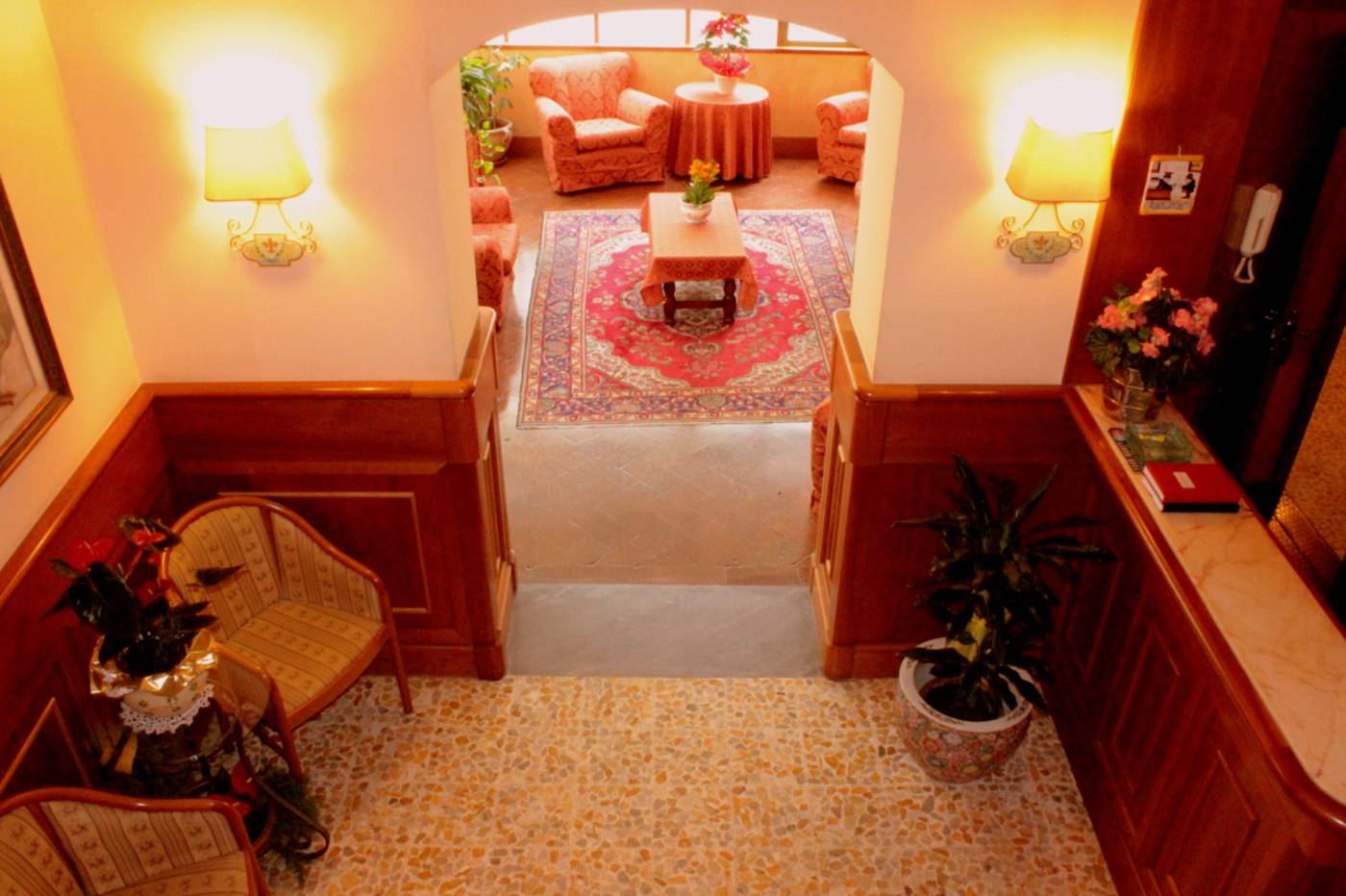Hotel-Beatrice-Lobby-7