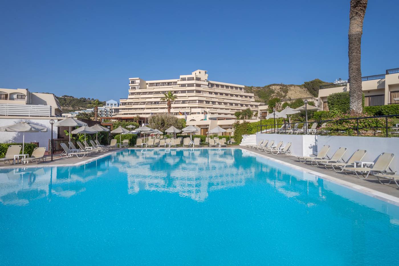 13.03.25 Sol Cosmopolitan