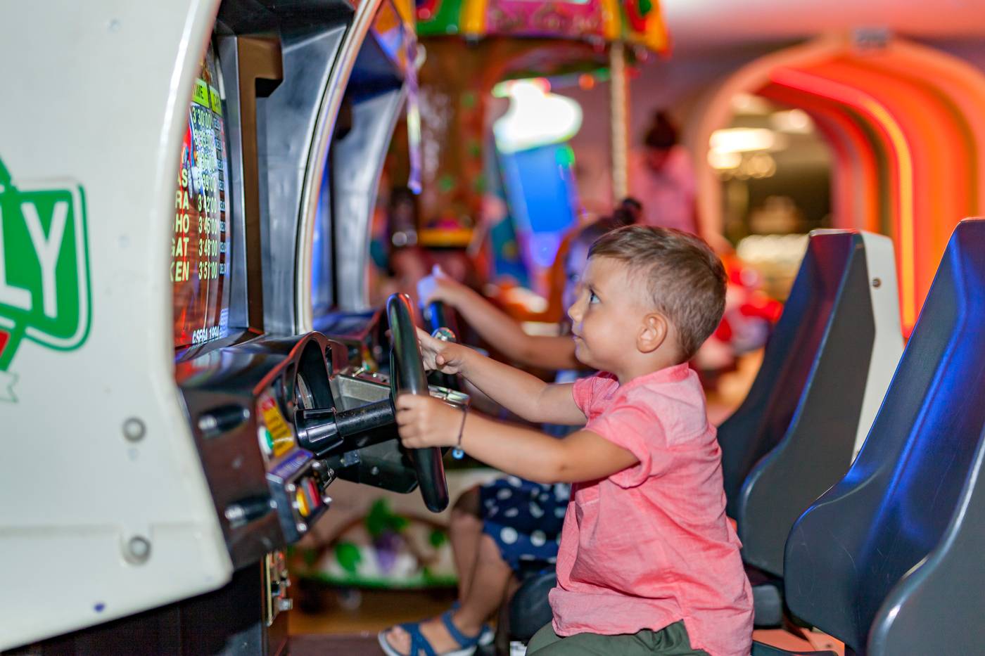 Royal-Taj-Mahal-Sports-and-Entertainment-64