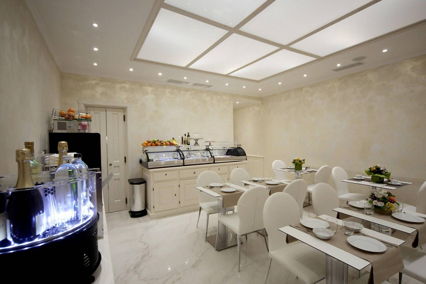 Maison Tritone-Italy-Rome-Lobby-5