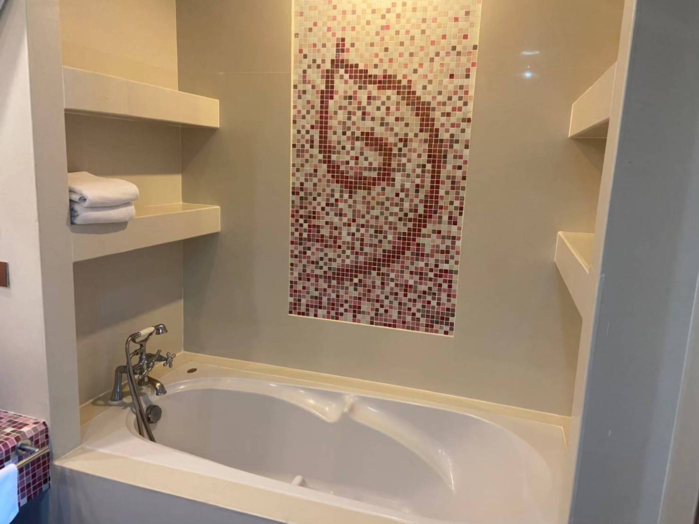 Mission-Hills-Phuket-Golf-Resort---Spa-Room-43