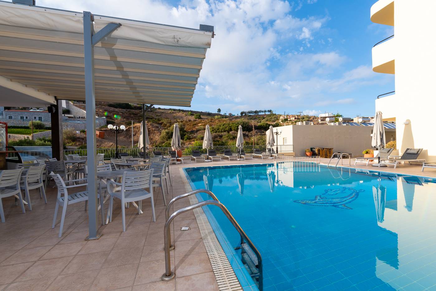 Elpis-Studios---Apartments-Bar-2