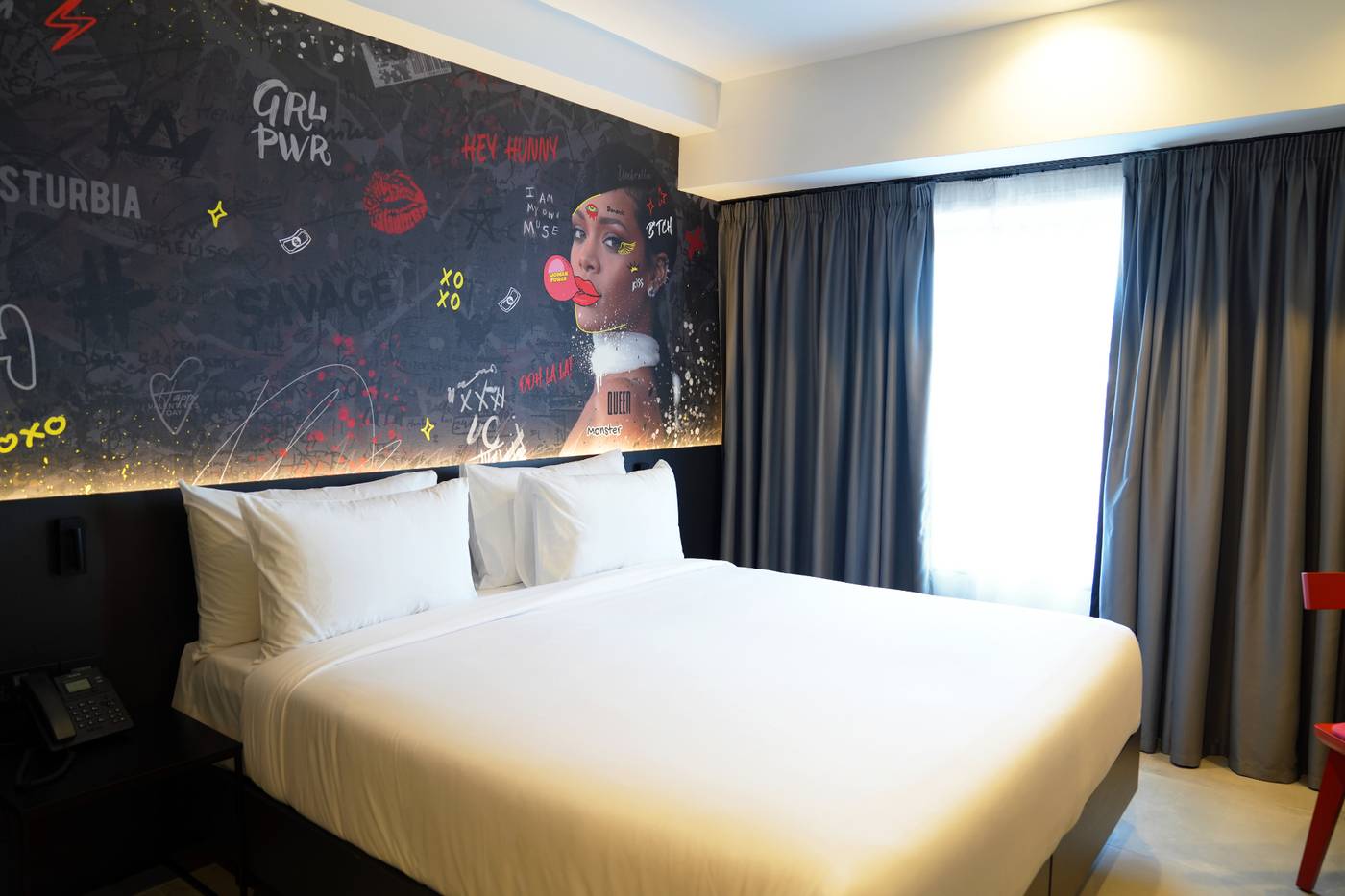 So-City-Hotel-Room-11