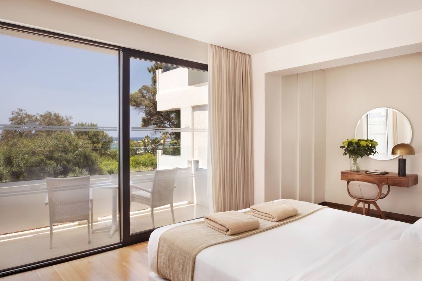 Grecian-Bay-Hotel-Room-26