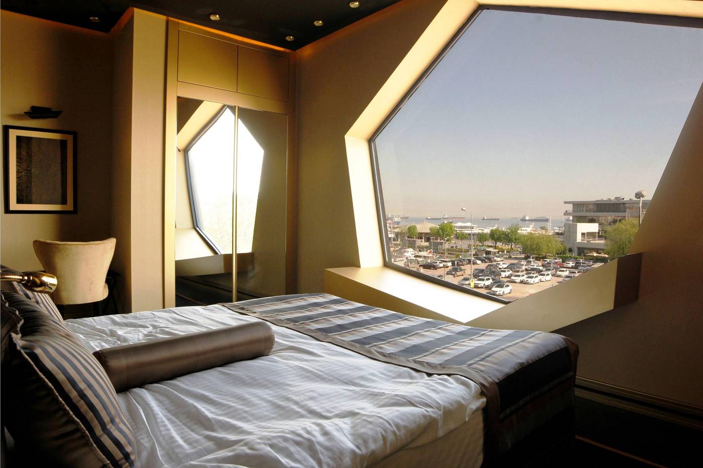 Rios-Edition-Hotel-Room-16