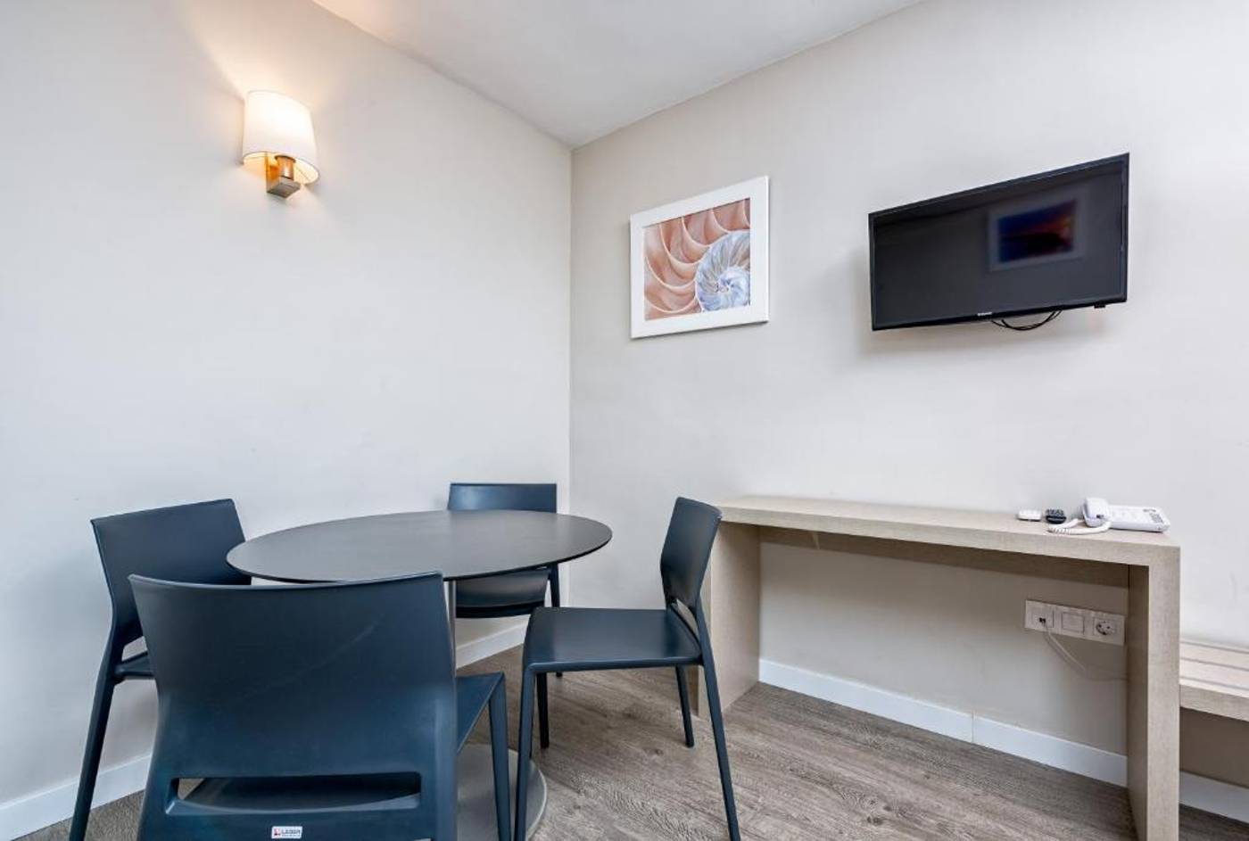 Aparthotel-Veramar-Room-40