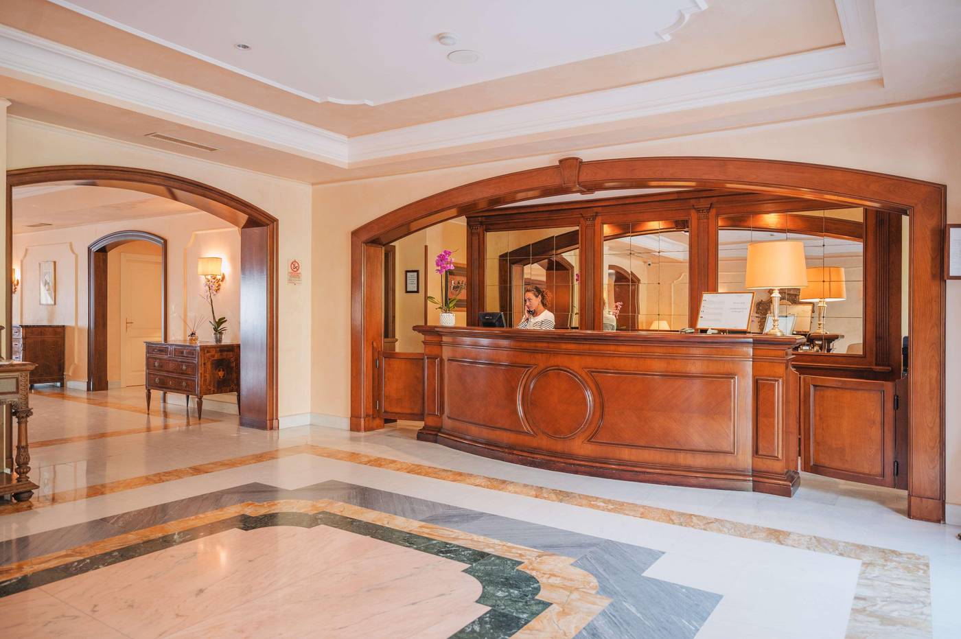 Grand-Hotel-San-Pietro-Lobby-59