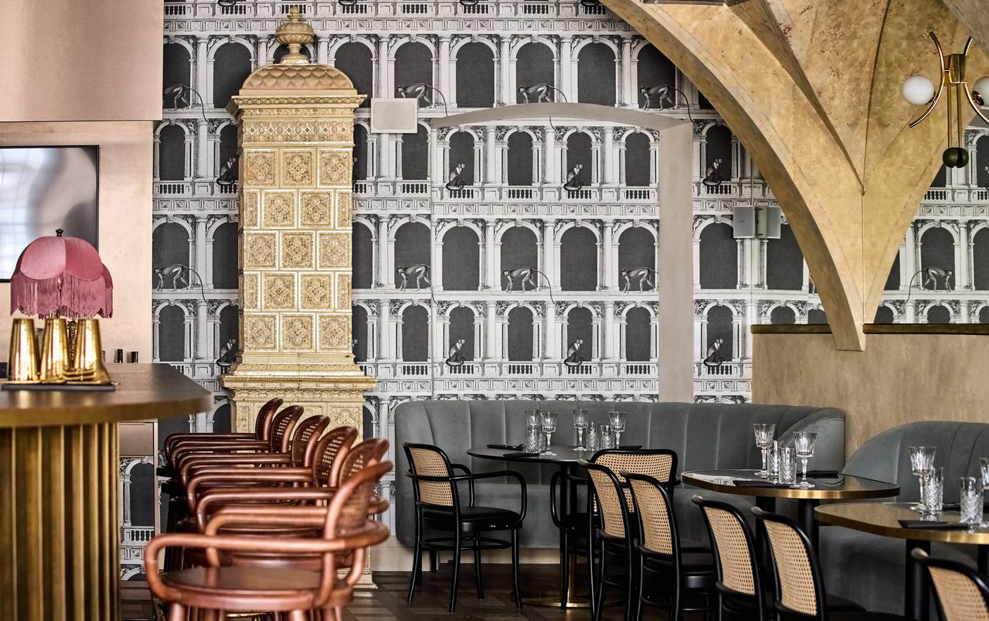 H15-Luxury-Palace-Bar-10