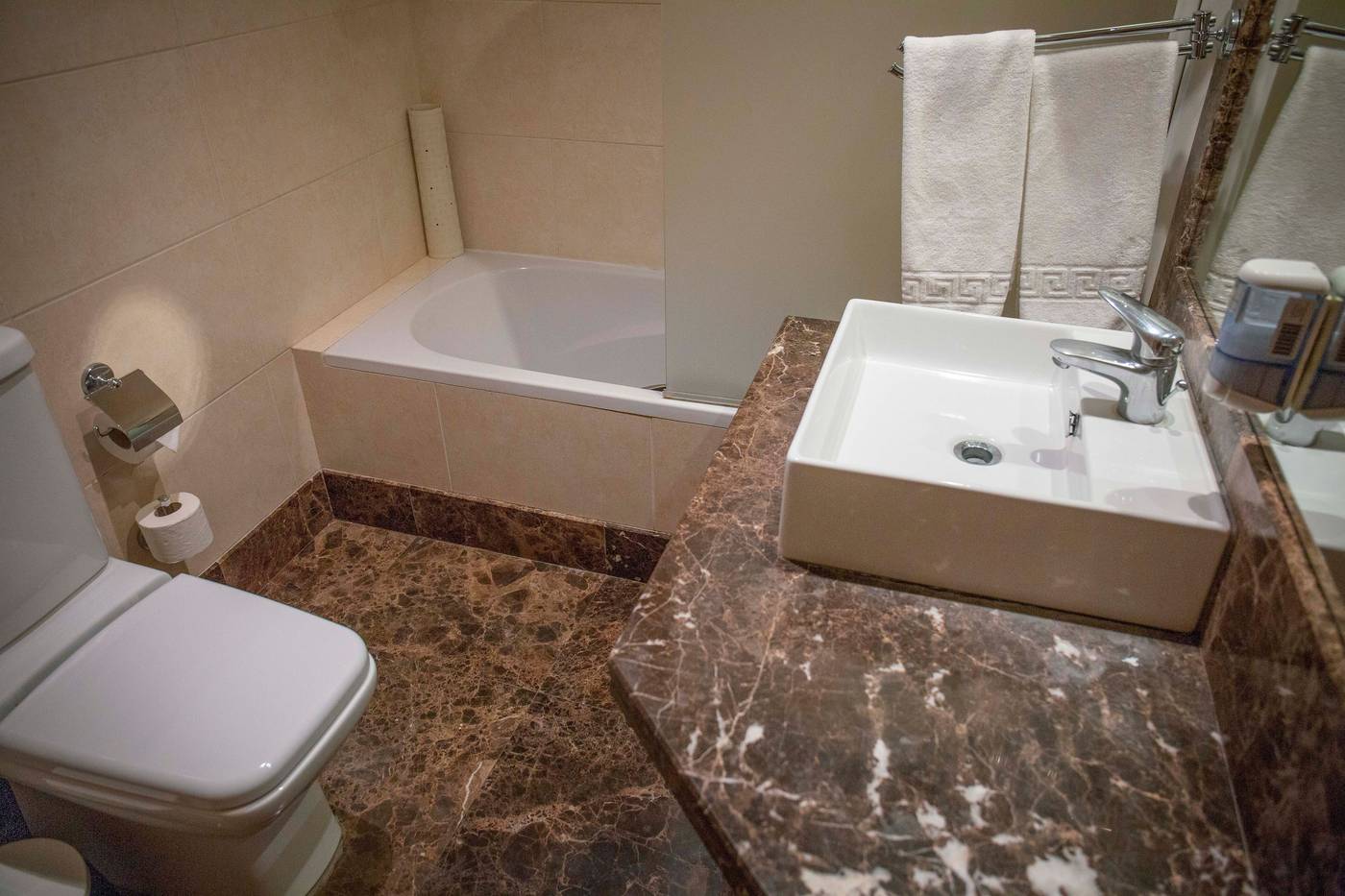 Apartamentos-Turisticos-Atlantida-Room-28