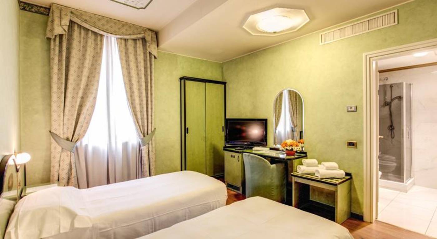 IH-Hotels-Milano-Puccini-Room-14
