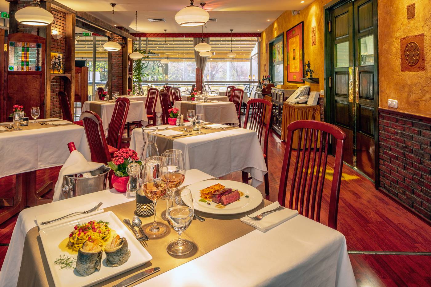 Hotel-Charles-Restaurant-53