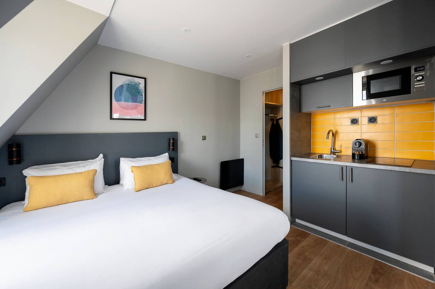Staycity-Aparthotels-Gare-de-lEst-Room-33