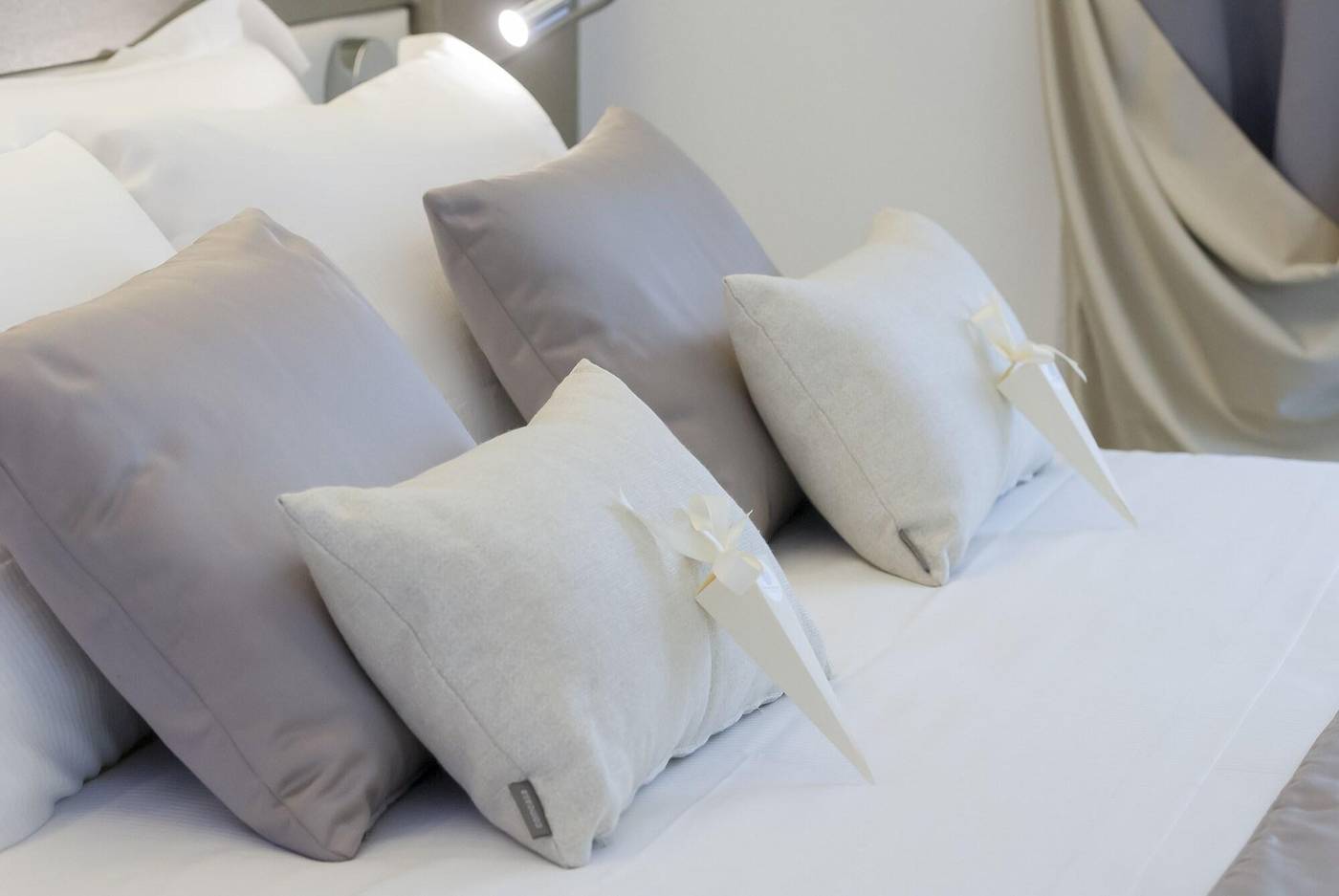 Vatican-Style-Room-26