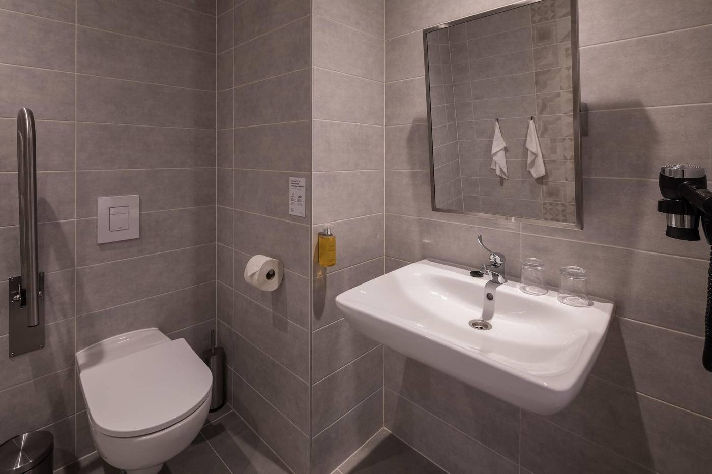 B-B-Hotel-Budapest-City-Room-35