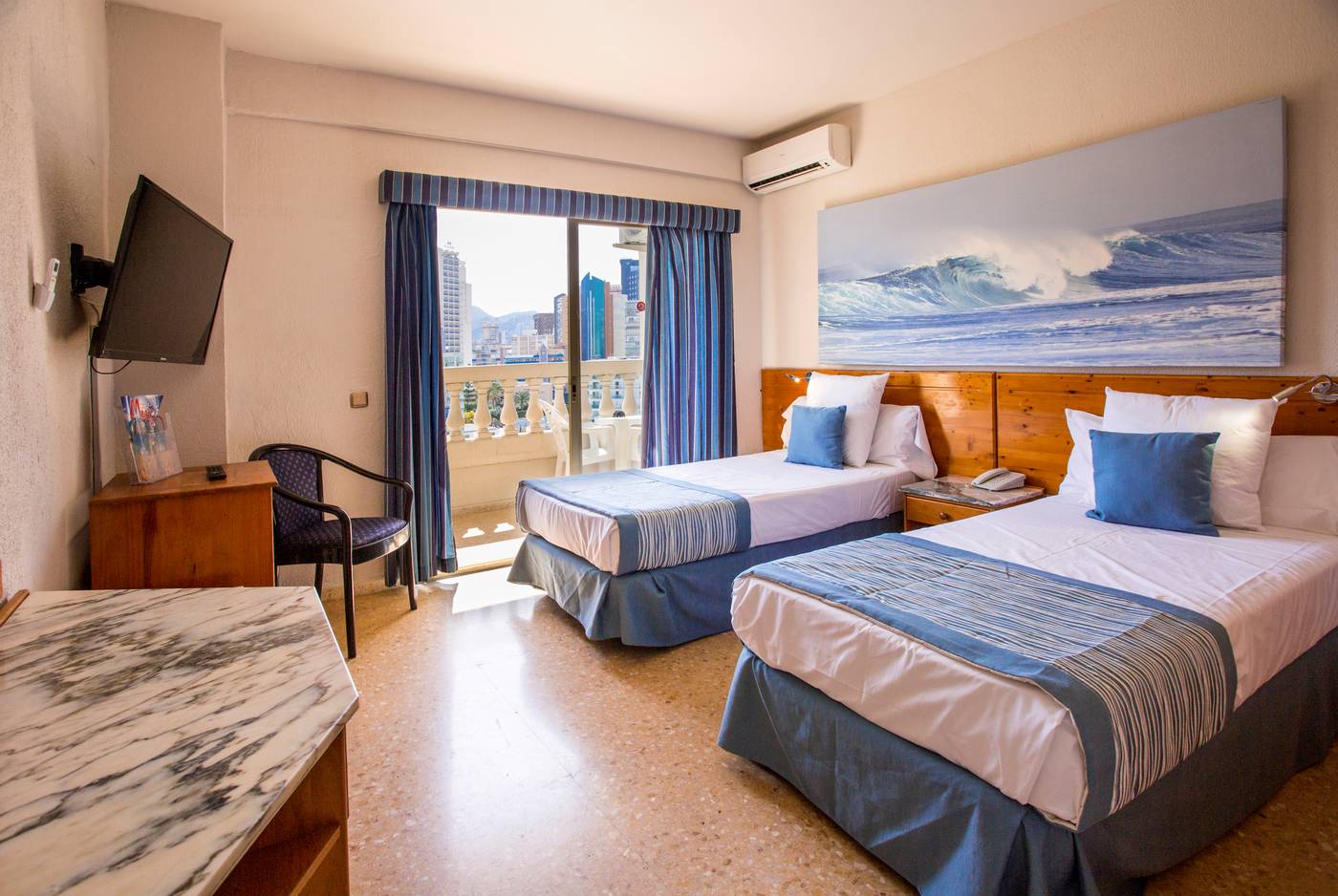 Magic-Cristal-Park-Room-16