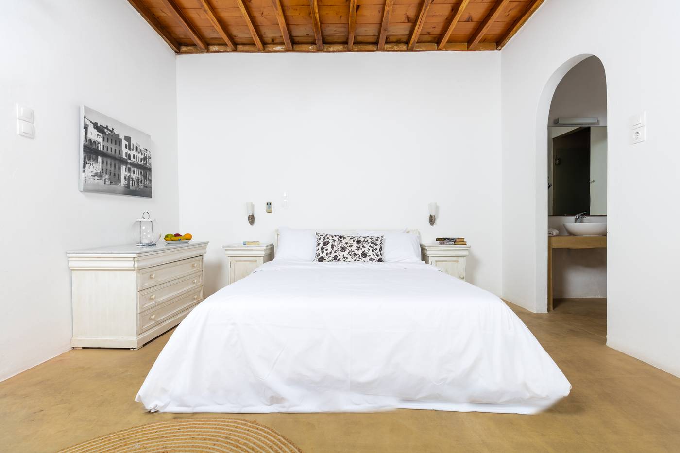 Rhenia-Bungalows-Room-9