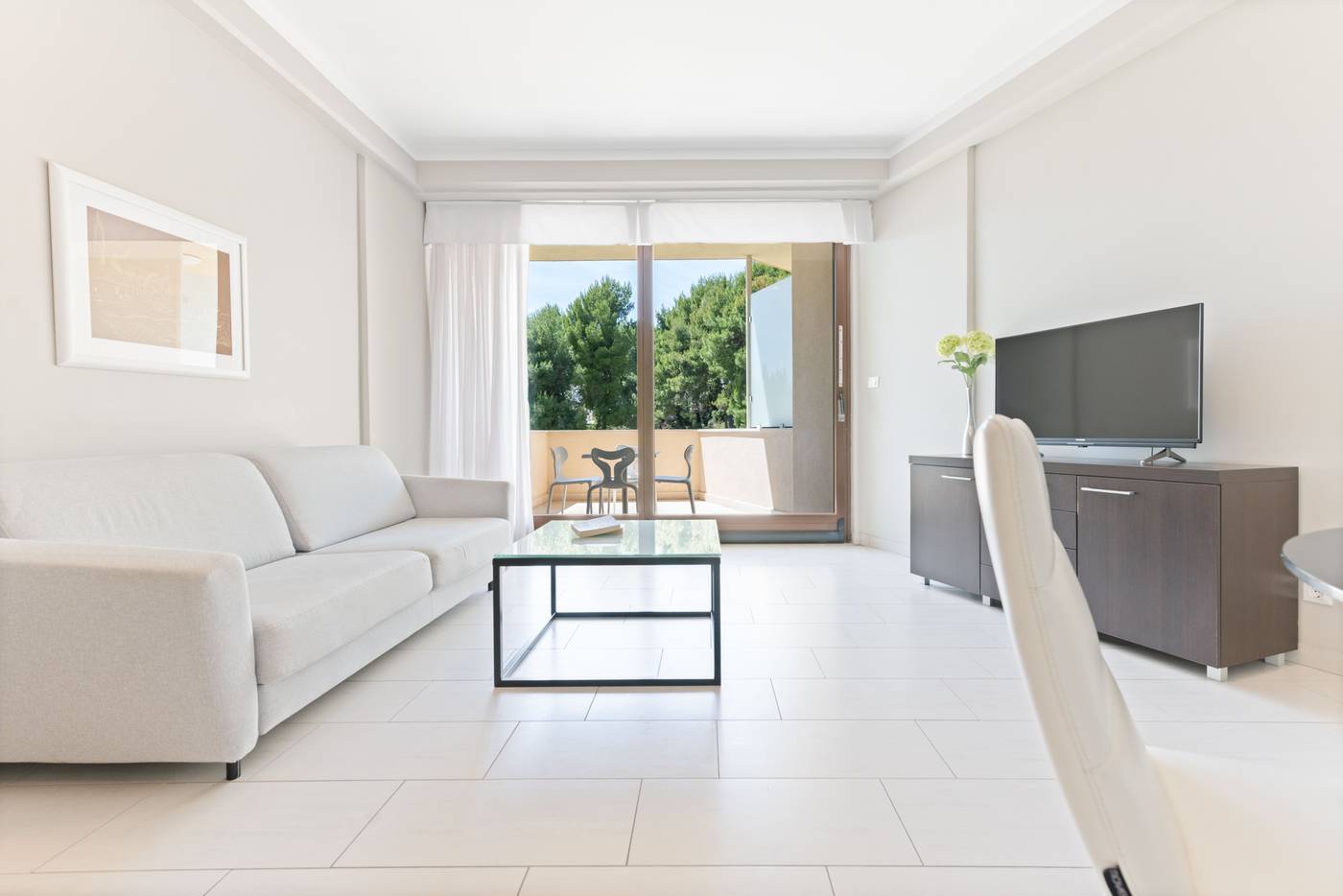 The-Residence-Room-43