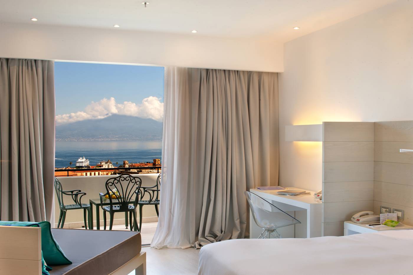Hilton-Sorrento-Palace-Room-23