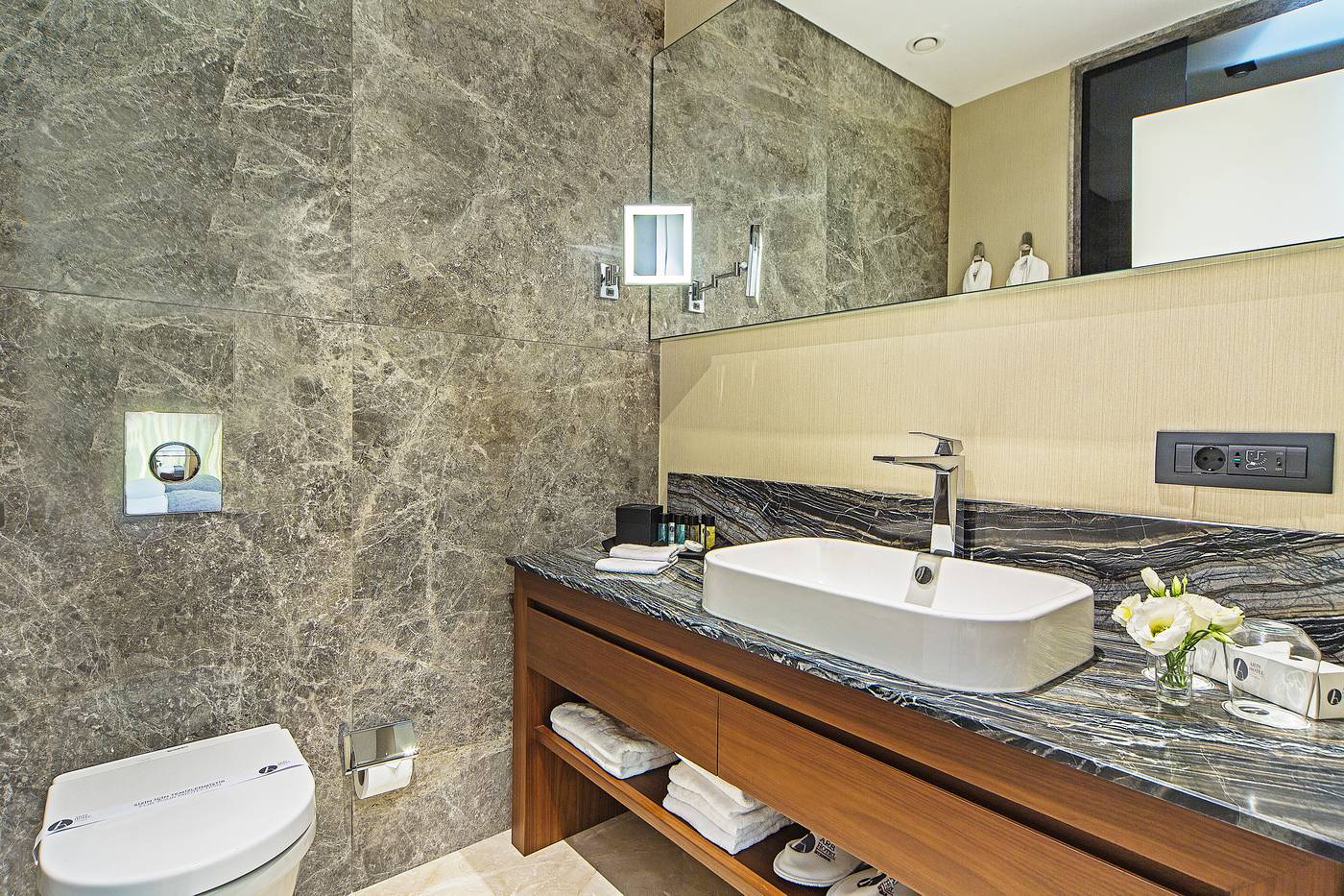 Arts-Hotel-Istanbul-Room-42