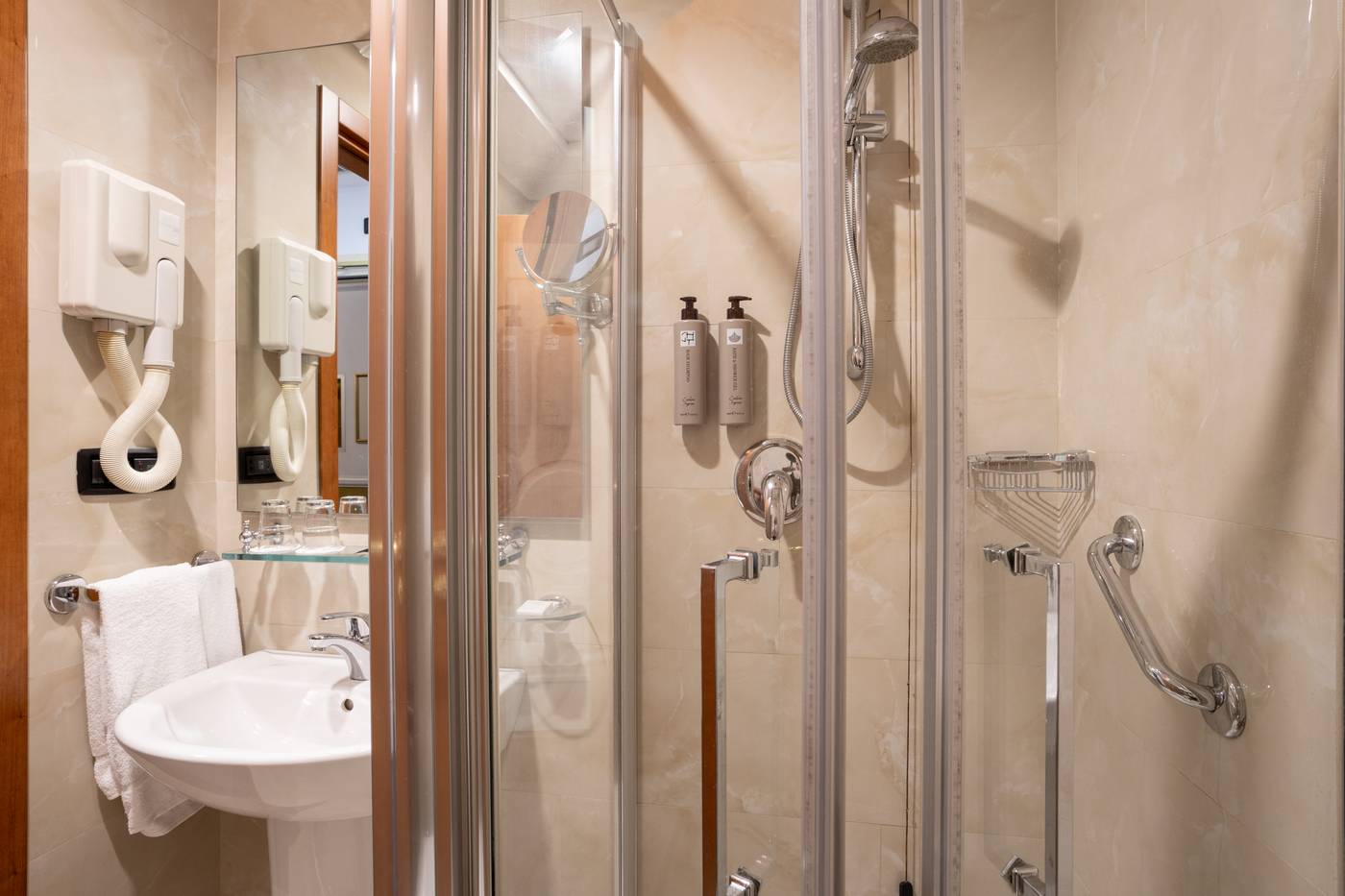 Grand-Hotel-Tiberio-Room-50