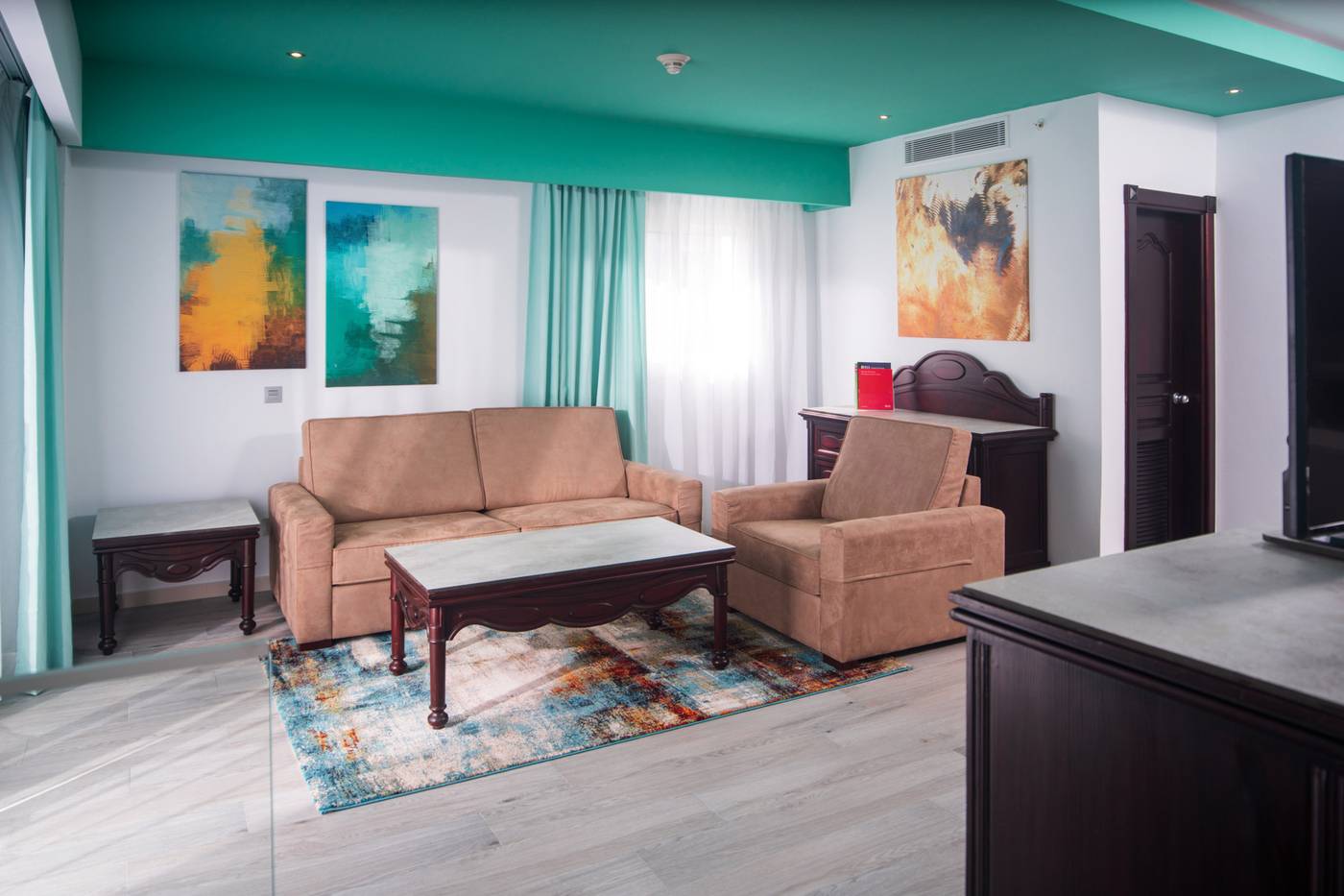 Riu-Ocho-Rios-All-Inclusive-Room-33