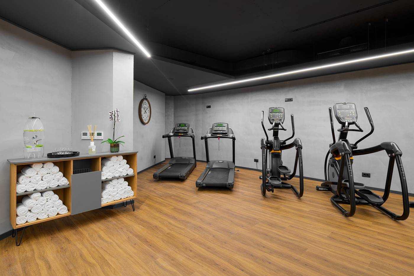 Amphora-Sports-and-Entertainment-53