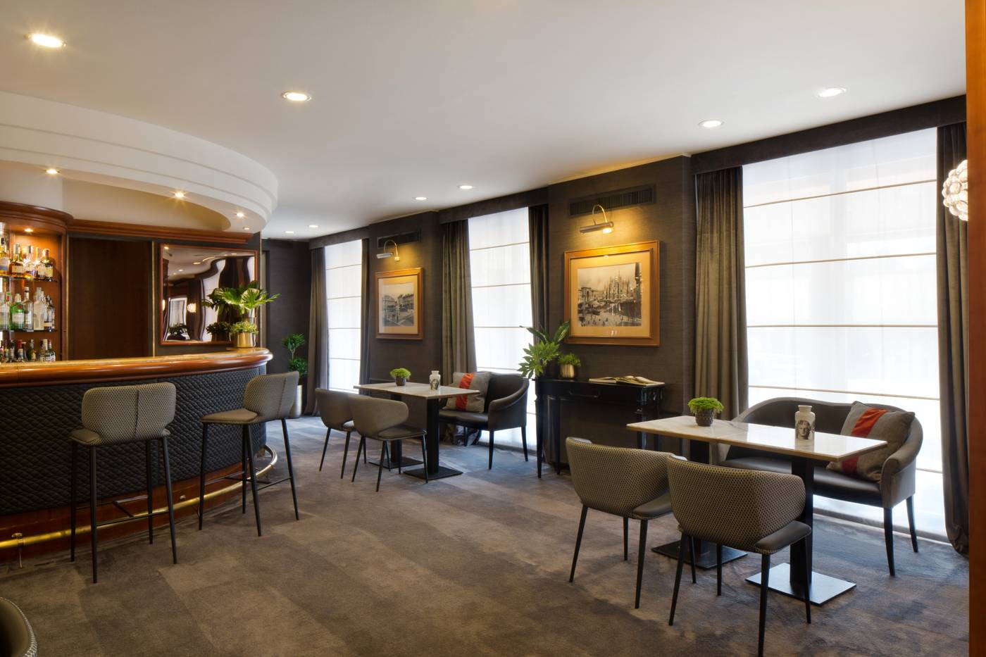 Starhotels-Tourist-Bar-2