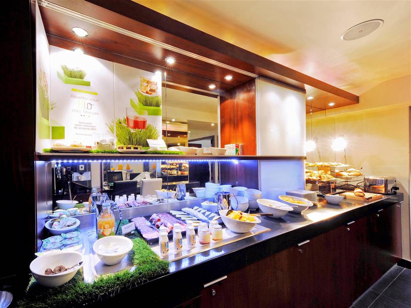 Hotel-Mercure-Paris-Tour-Eiffel-Pont-Mirabeau-Restaurant-48