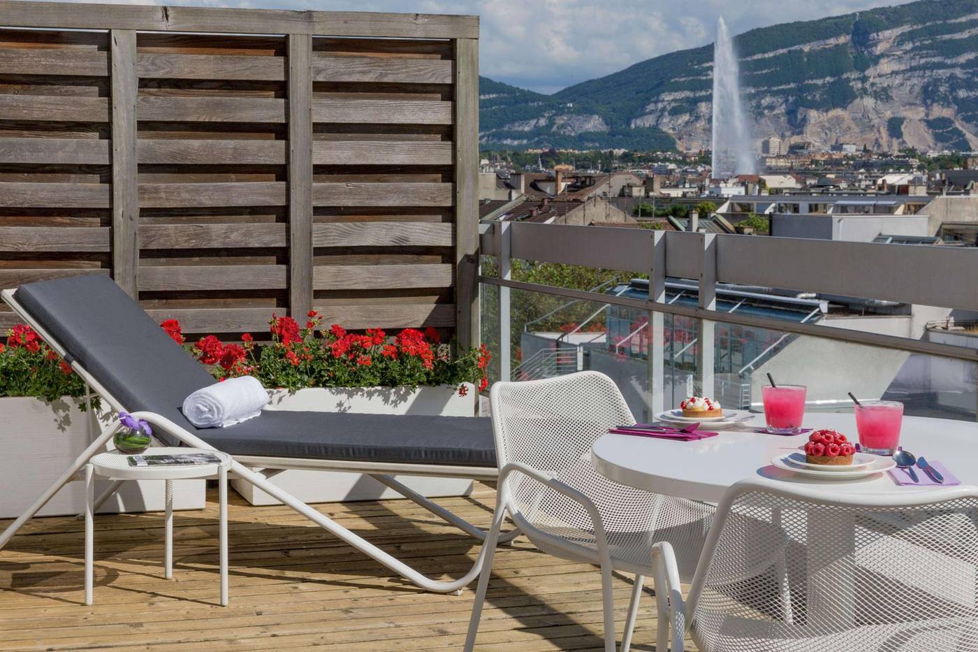 N-vY-Manotel-Room-28