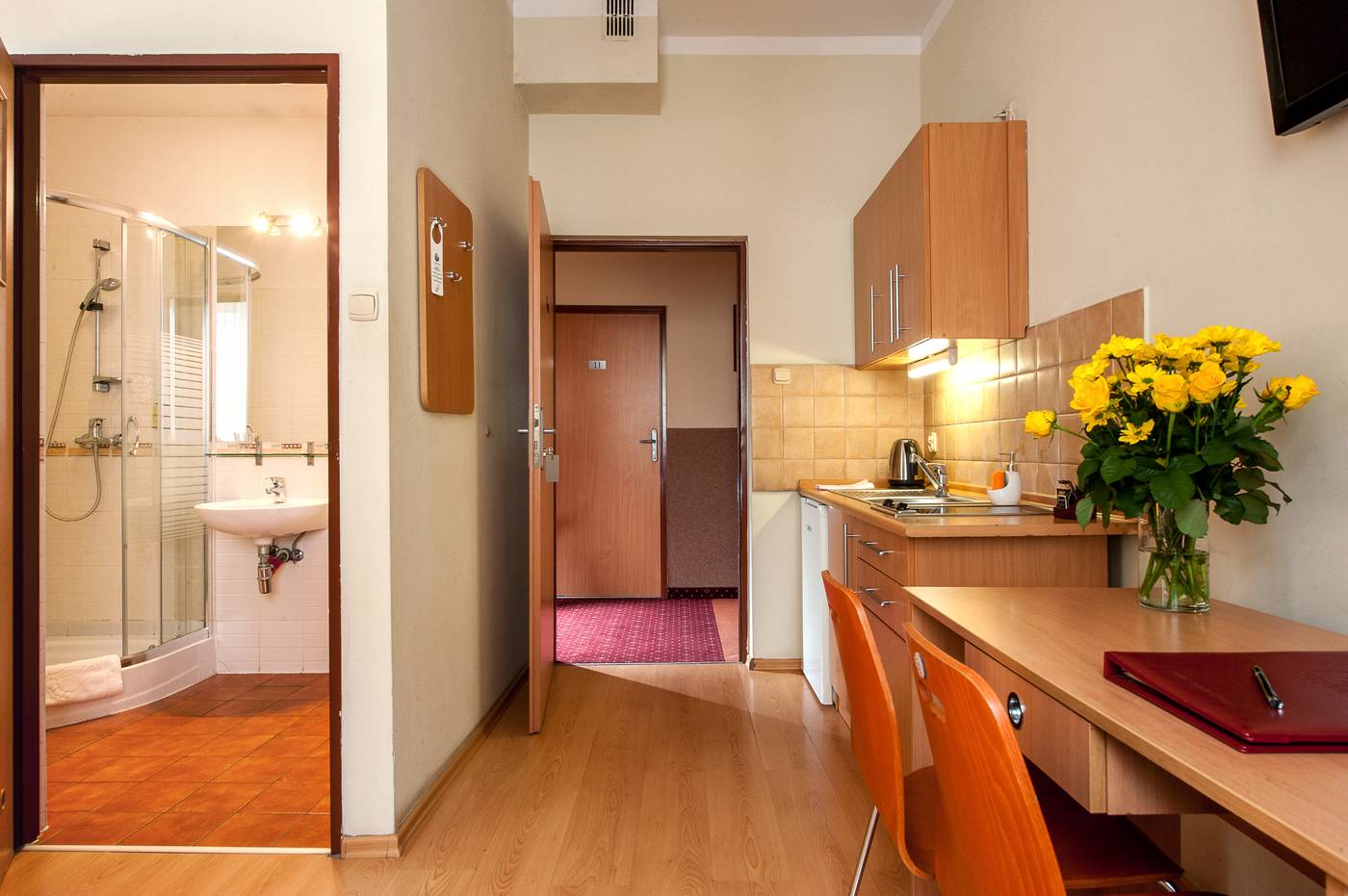 Maly-Krakow-Aparthotel-Room-12