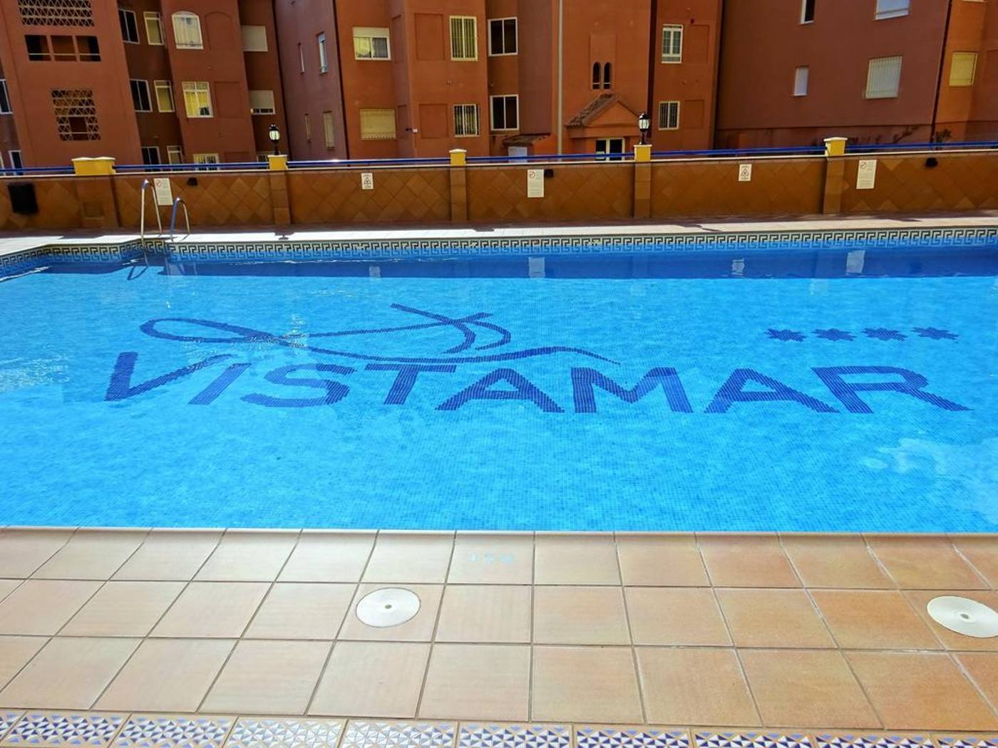 Vistamar-Pool-12