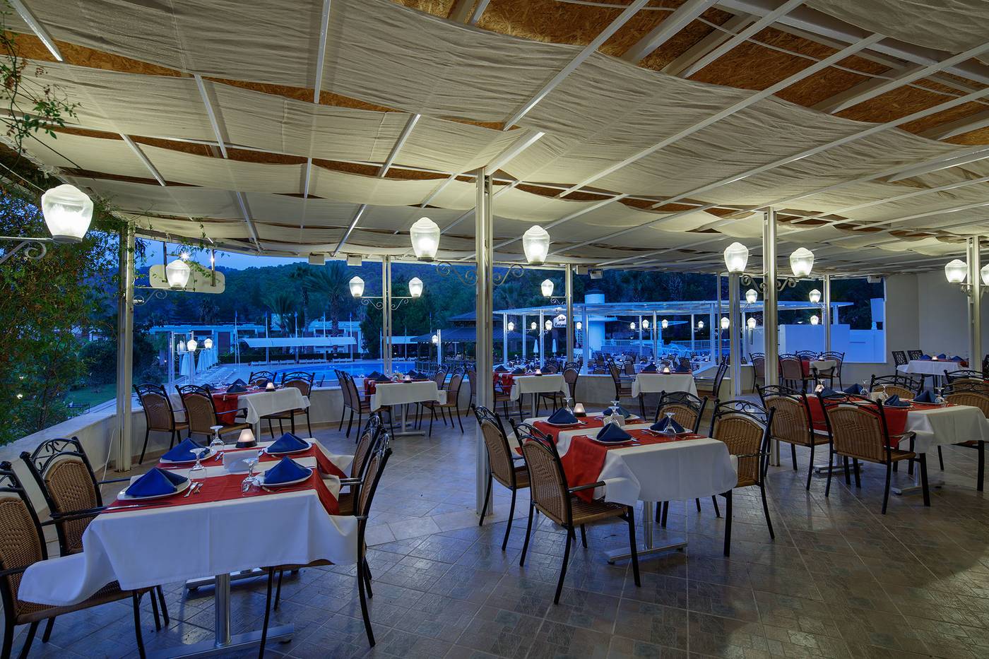 Green-Bay-Resort---Spa-Restaurant-44