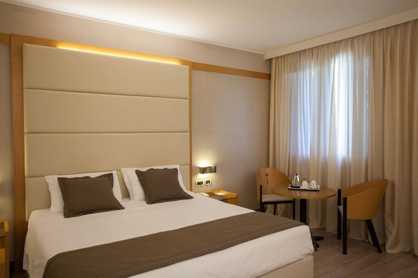 Ai-Pini-Park-Hotel-Room-12