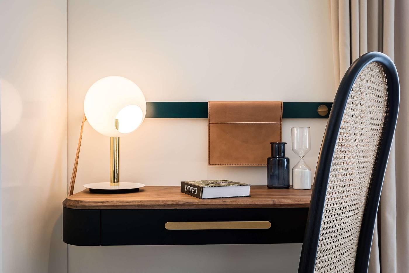 Le-Friedland-Room-32