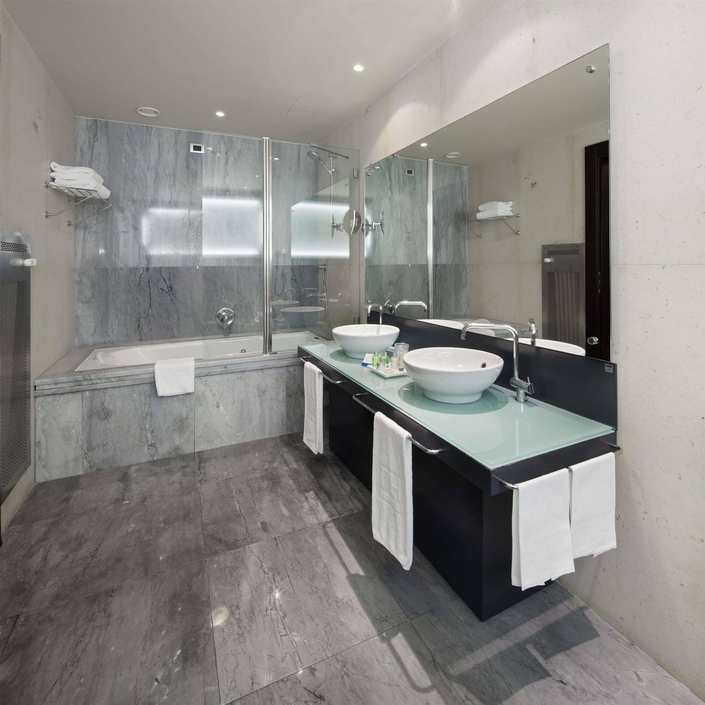 NH-Venezia-Laguna-Palace-Room-46