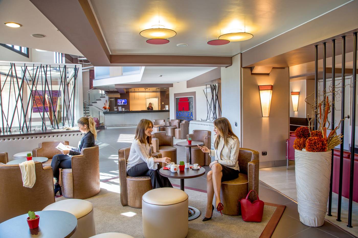 Hotel-Domidea-Lobby-11