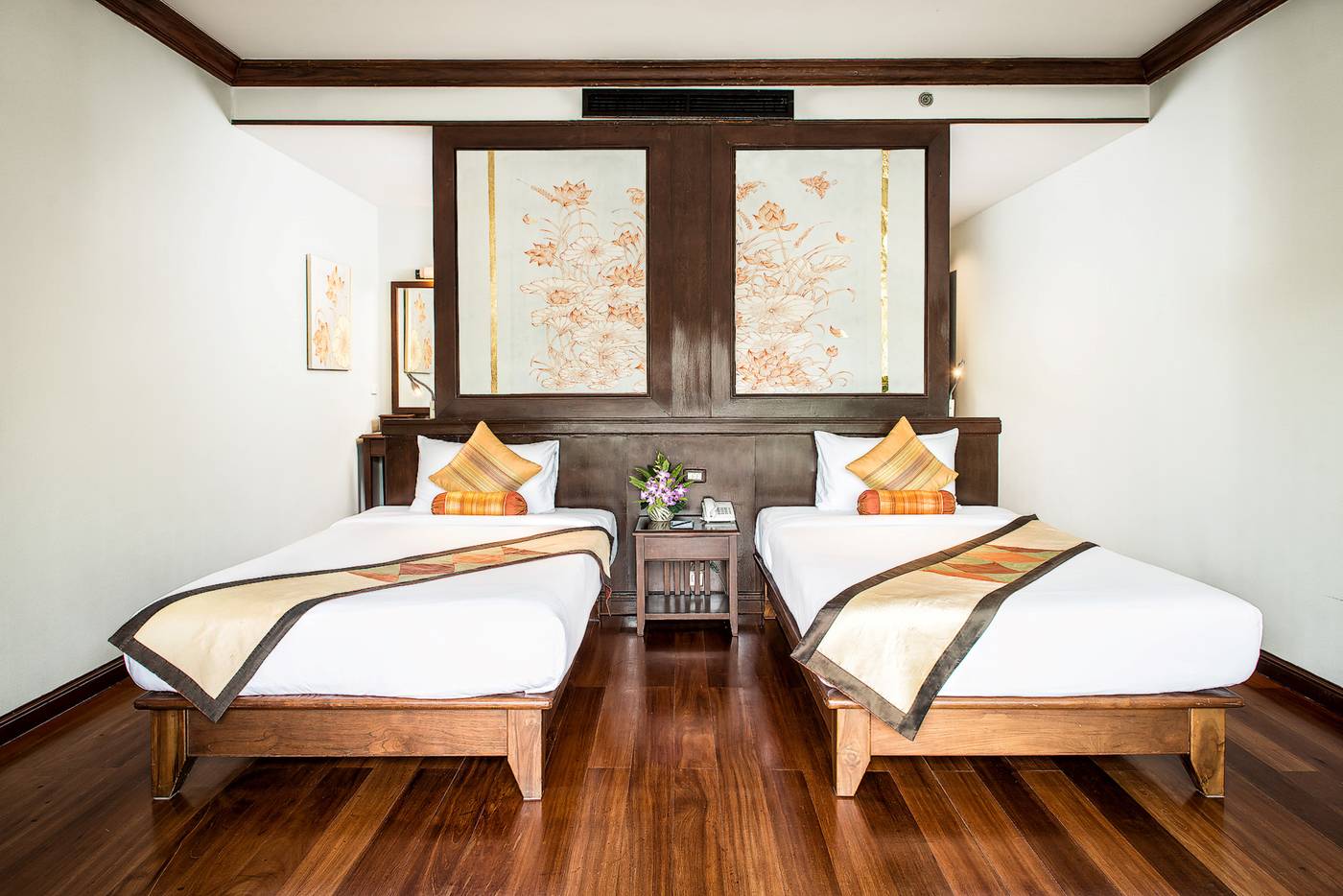 Alpina-Phuket-Nalina-Resort---Spa-Room-18