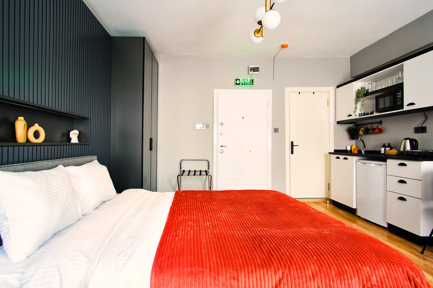 TAKS-INN-Suites-Room-24