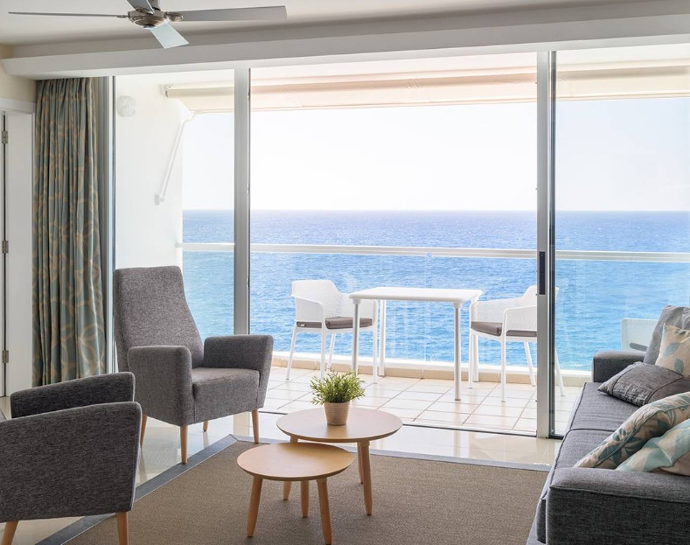 10.12.25 ONA Pearly Grey- new