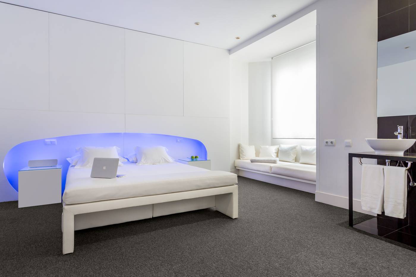 Room-Mate-Mario-Room-20