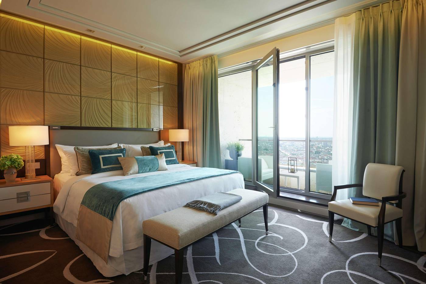 Waldorf-Astoria-Berlin-Room-46