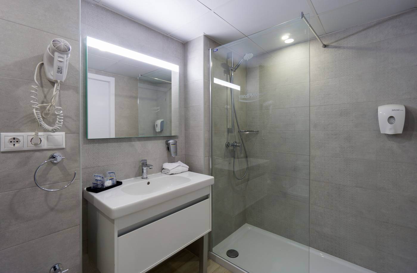 Medplaya-Hotel-Calypso-Room-37