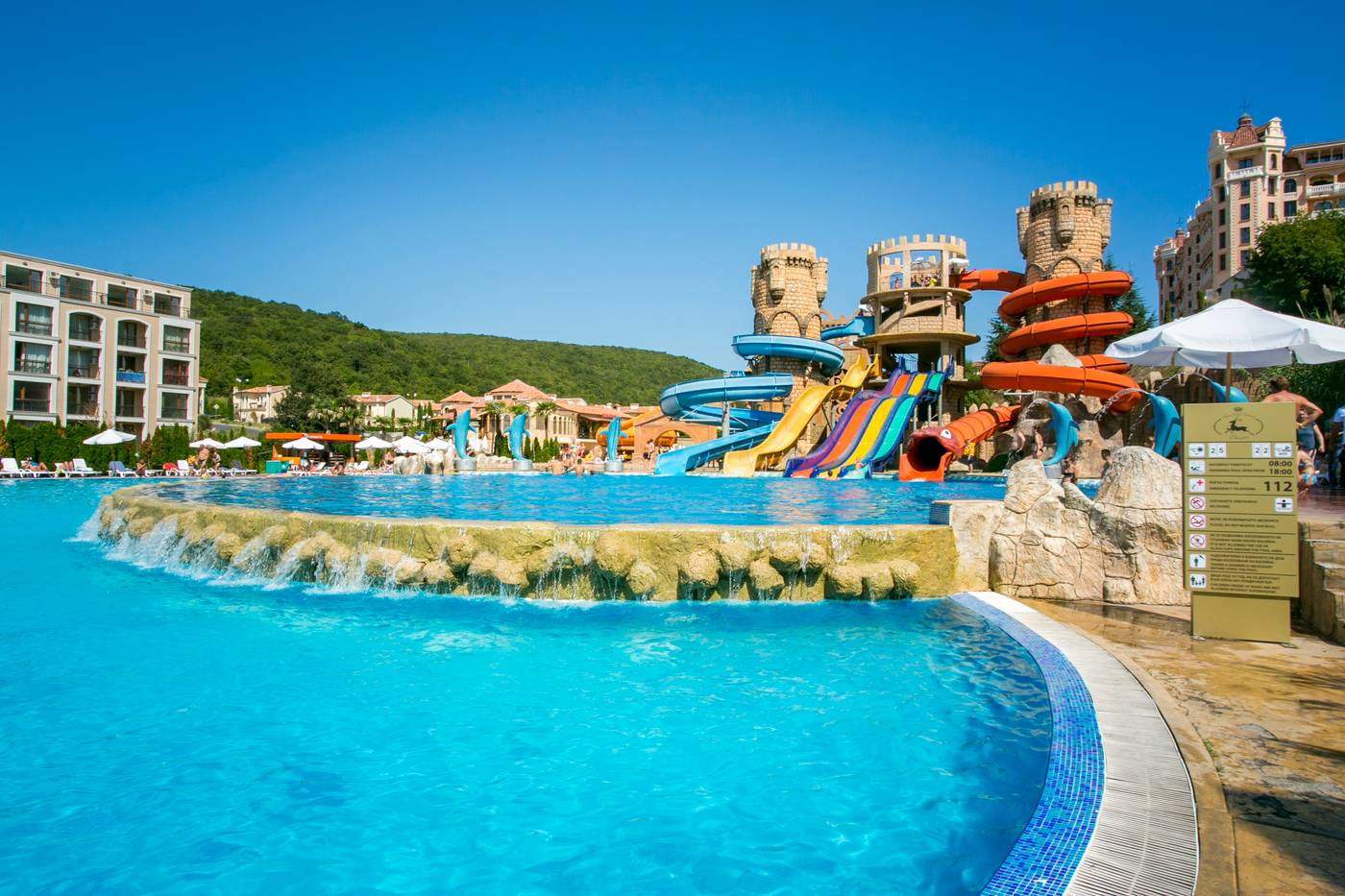 Elenite-Holiday-Village-Sports-and-Entertainment-1