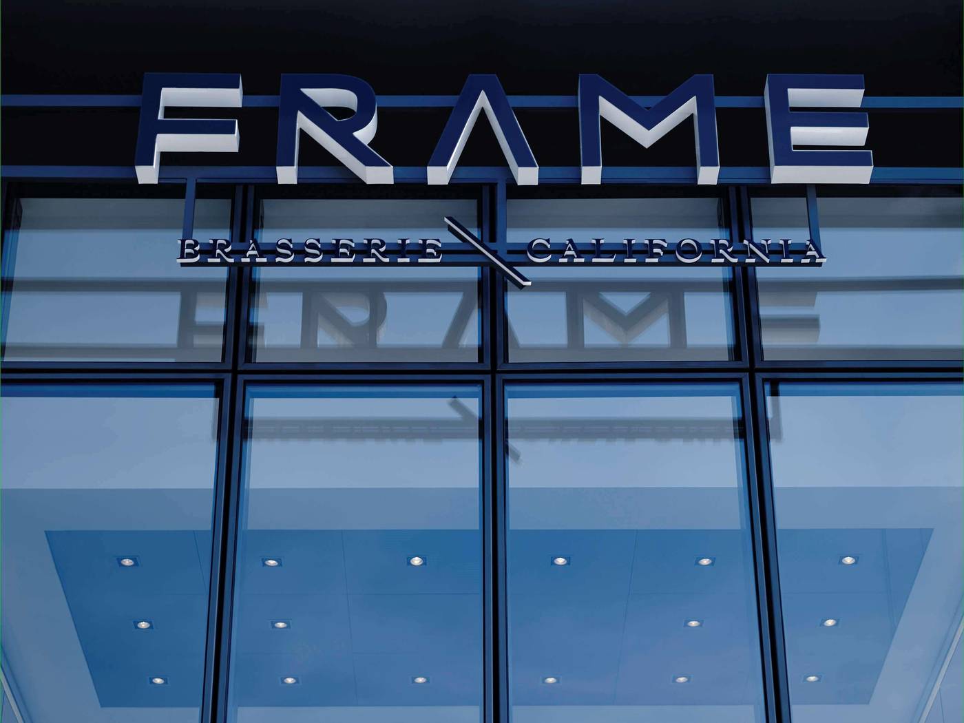 Pullman-Paris-Tour-Eiffel-Bar-83