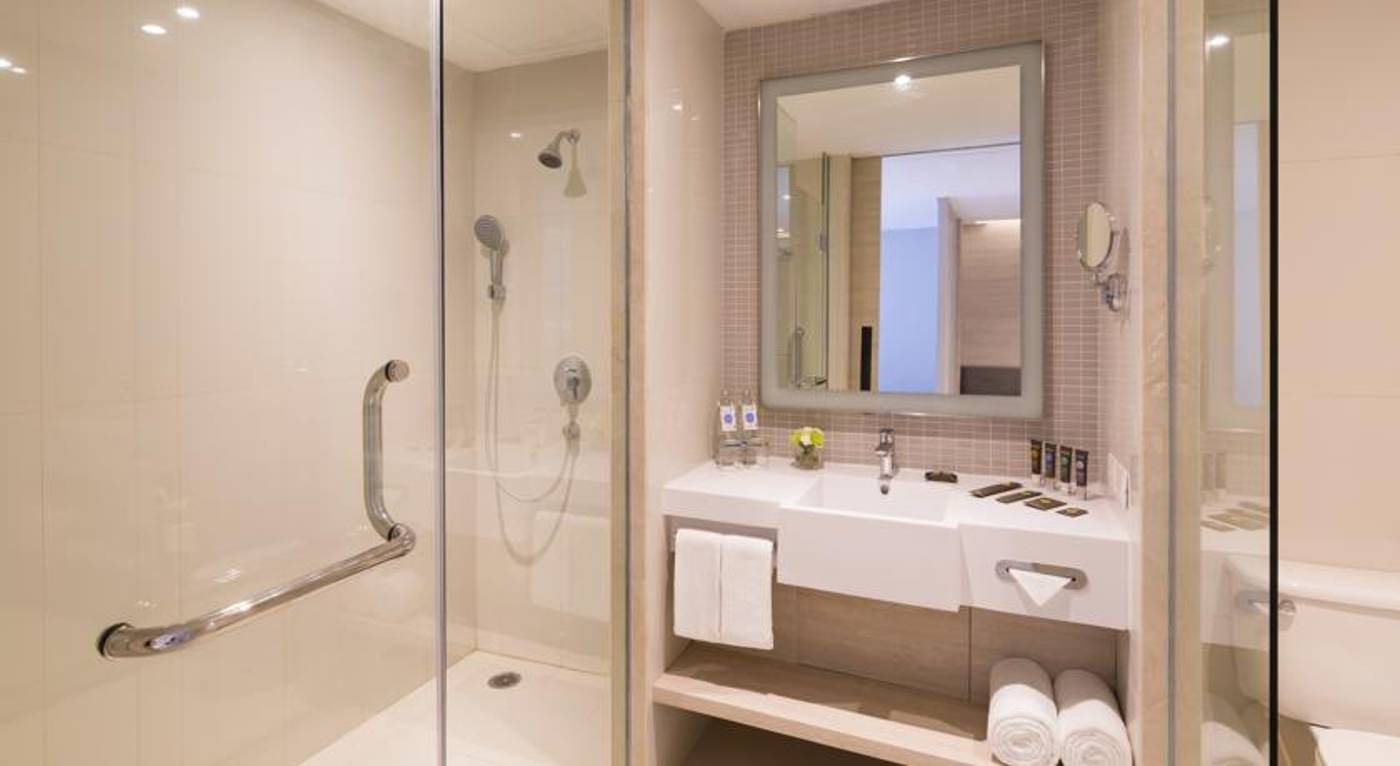 Novotel-Phuket-City--Phokeethra-Room-25