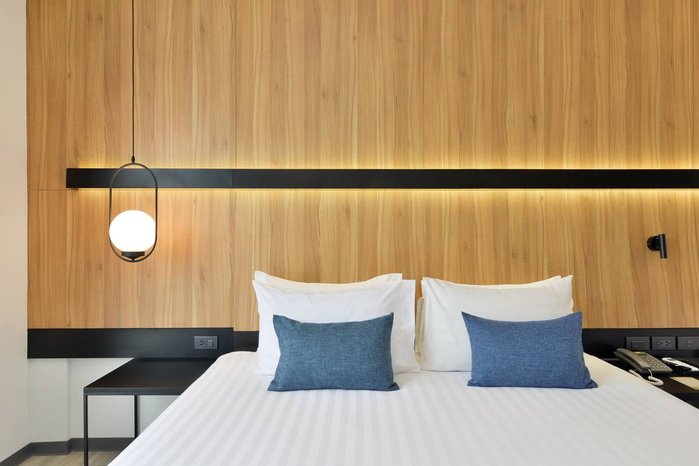 Gate43-Airport-Hotel-Room-29