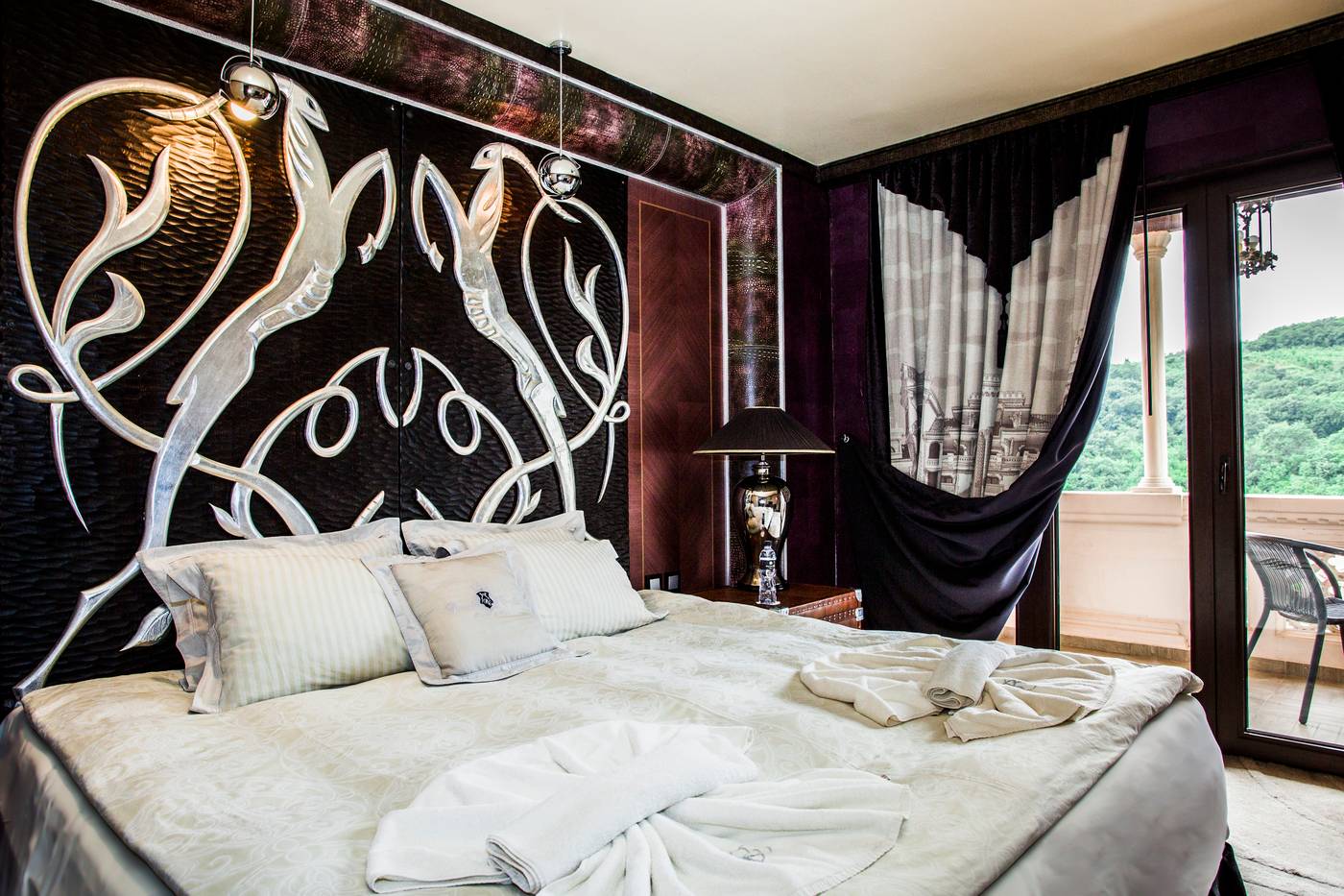 Royal-Castle-Room-28