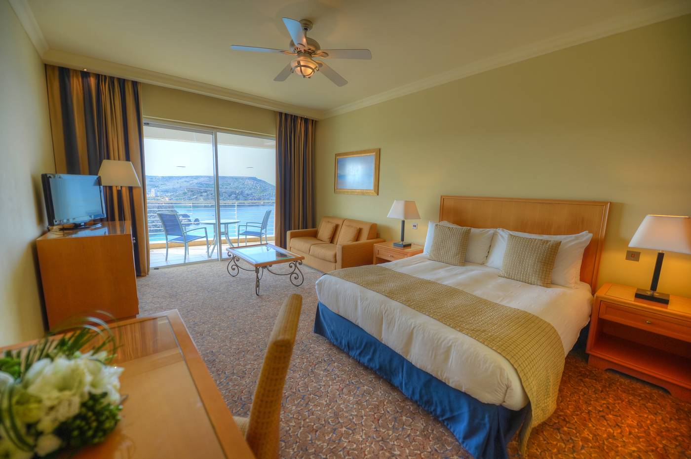 Radisson-Blu-Resort---Spa-Golden-Sands-Room-14