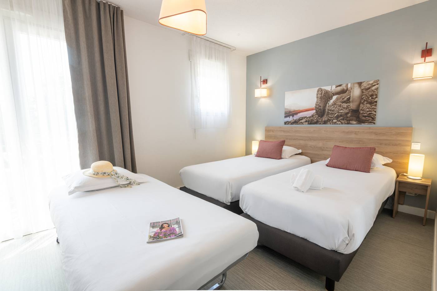 Comfort-Suites-Cannes-Mandelieu-Room-27