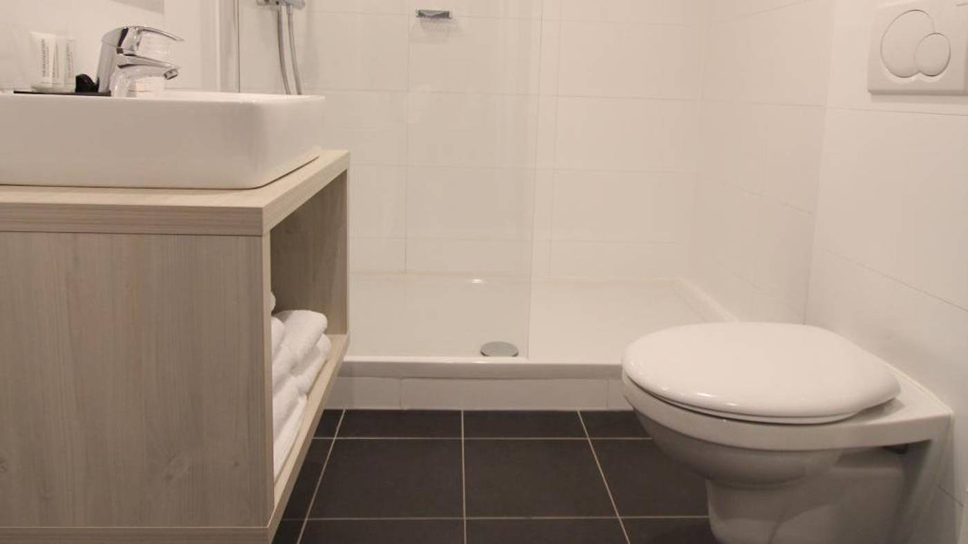 Apple-Inn-Hotel-Room-14